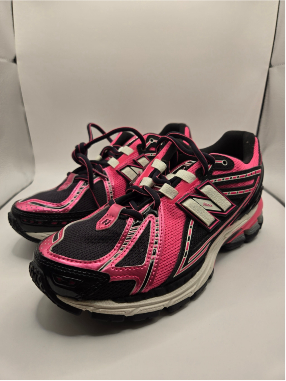 Women's New Balance 1906R Sneakers Pink and Black Size 7
